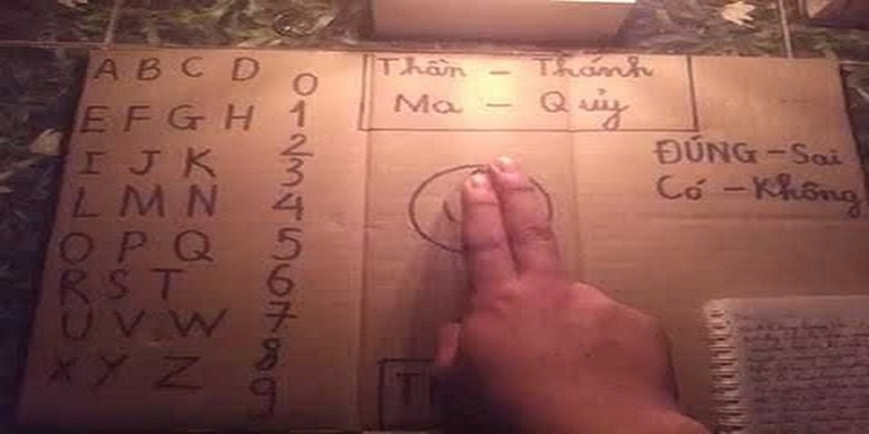 Cầu cơ là gì?